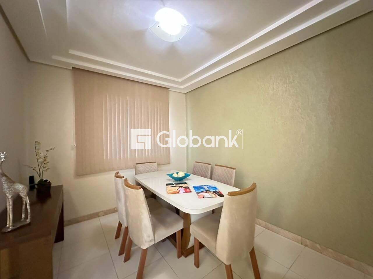 Casa 3 quartos à venda Canelas 180m² Montes Claros MG: