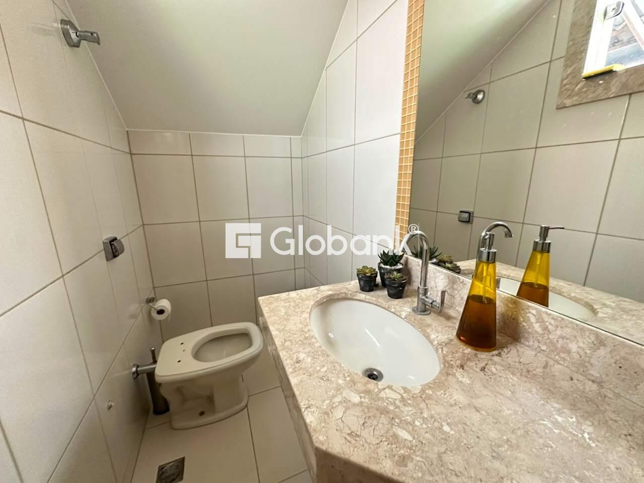 Casa 3 quartos à venda Canelas 180m² Montes Claros MG: