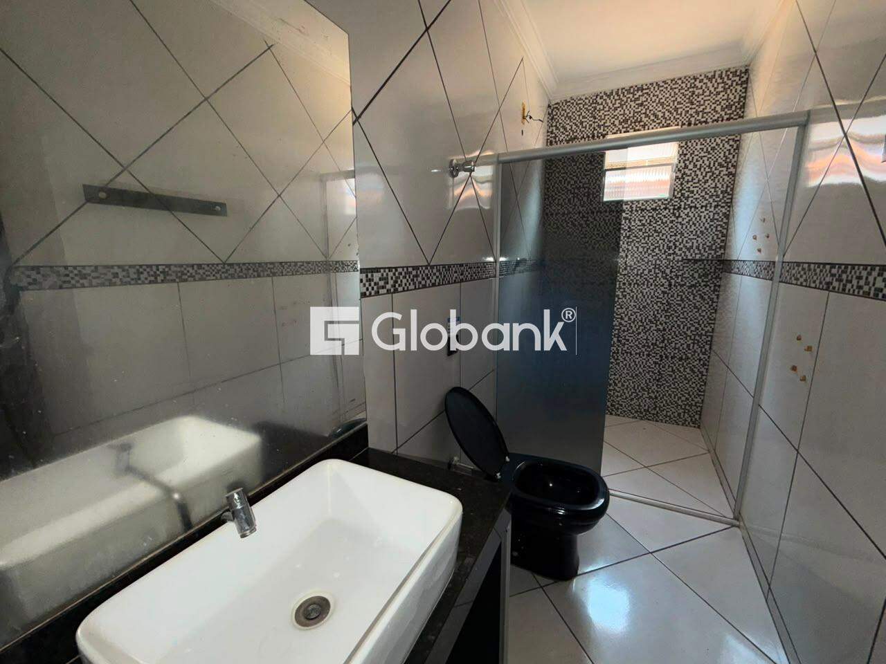 Casa 5 quartos para aluguel Independência 130m² Montes Claros MG: