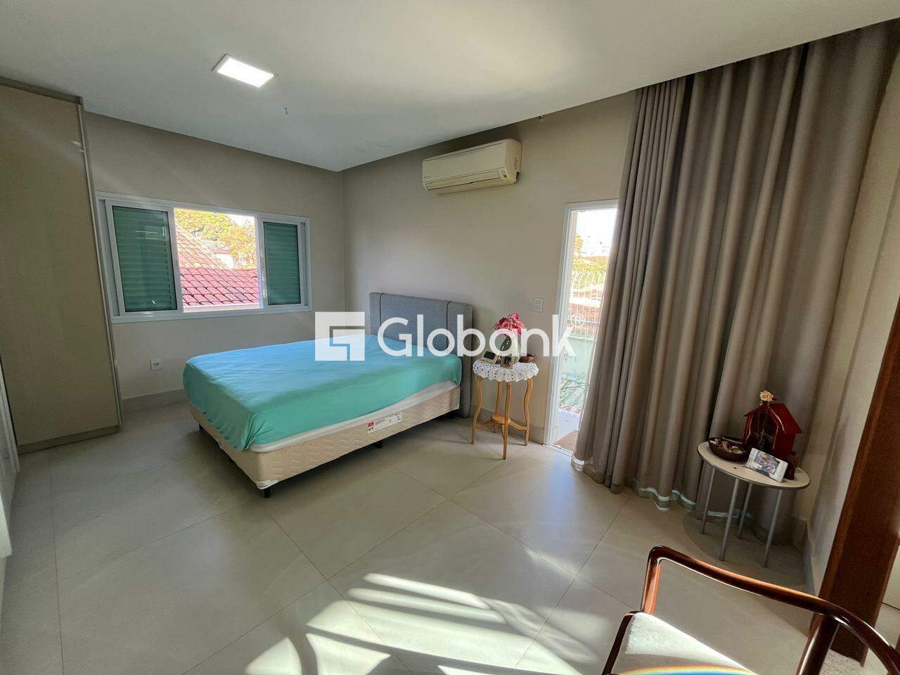 Casa 8 quartos à venda São José 385m² Montes Claros MG: 