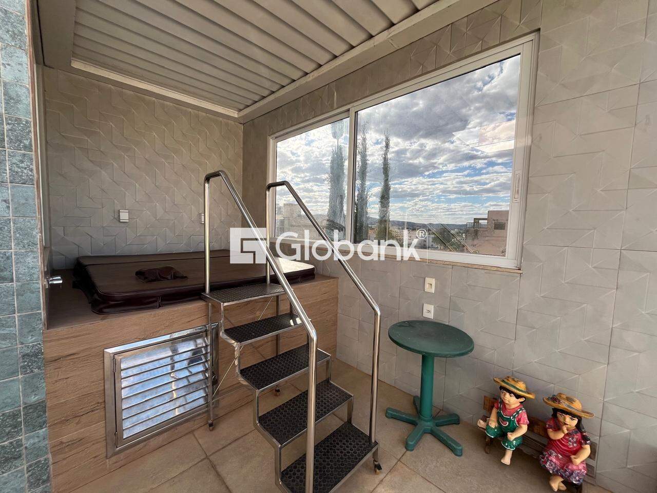 Casa 8 quartos à venda São José 385m² Montes Claros MG: 