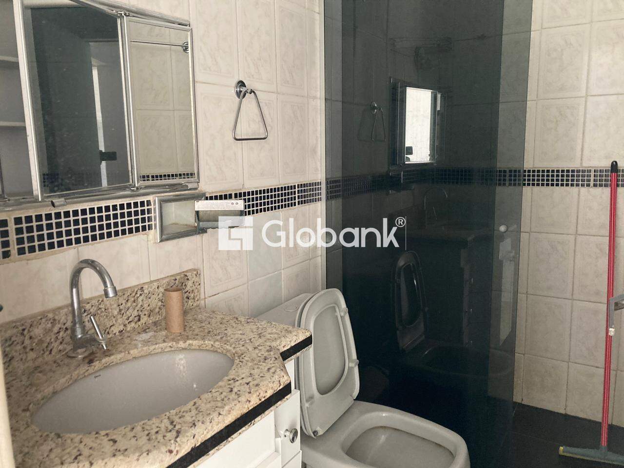 Casa 5 quartos à venda Santa Rita II 250m² Montes Claros MG: