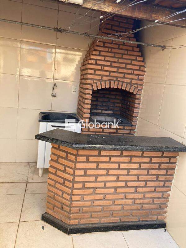 Casa 5 quartos à venda Santa Rita II 250m² Montes Claros MG: