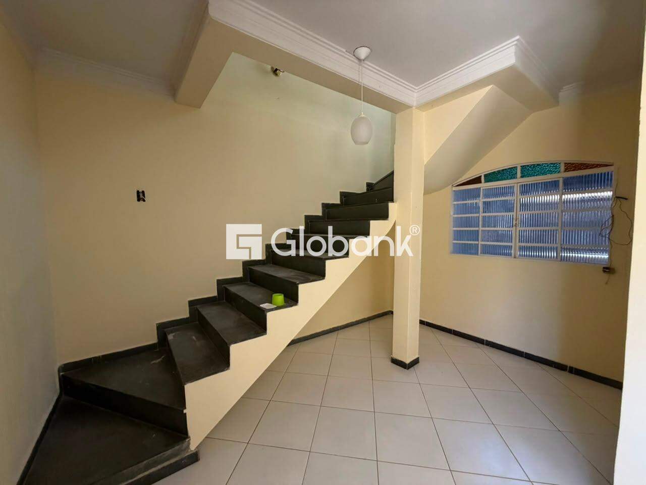Casa 3 quartos para aluguel Edgar Pereira 140m² Montes Claros MG: 
