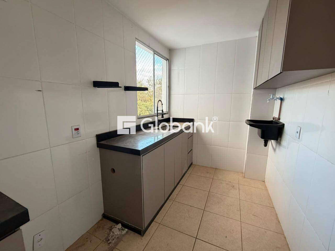 Apartamento 2 quartos para aluguel Augusta Mota Prolongamento 50m² Montes Claros MG: