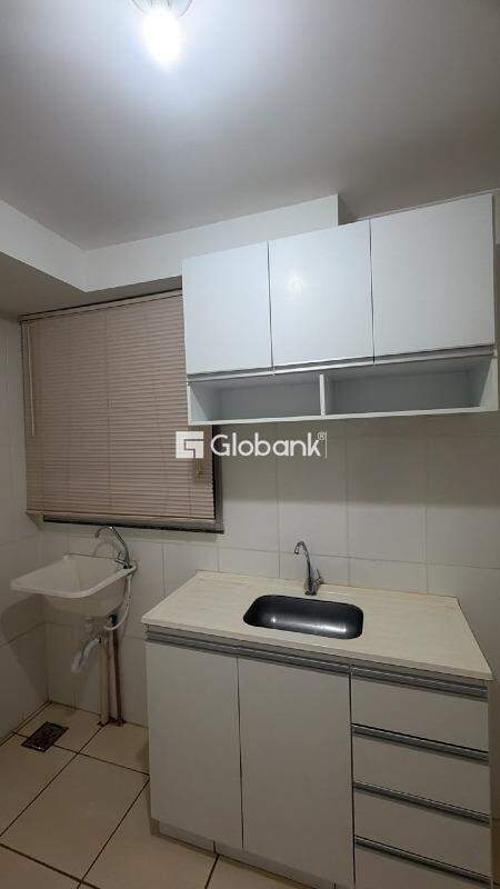 Apartamento 2 quartos para aluguel Augusta Mota 50m² Montes Claros MG: