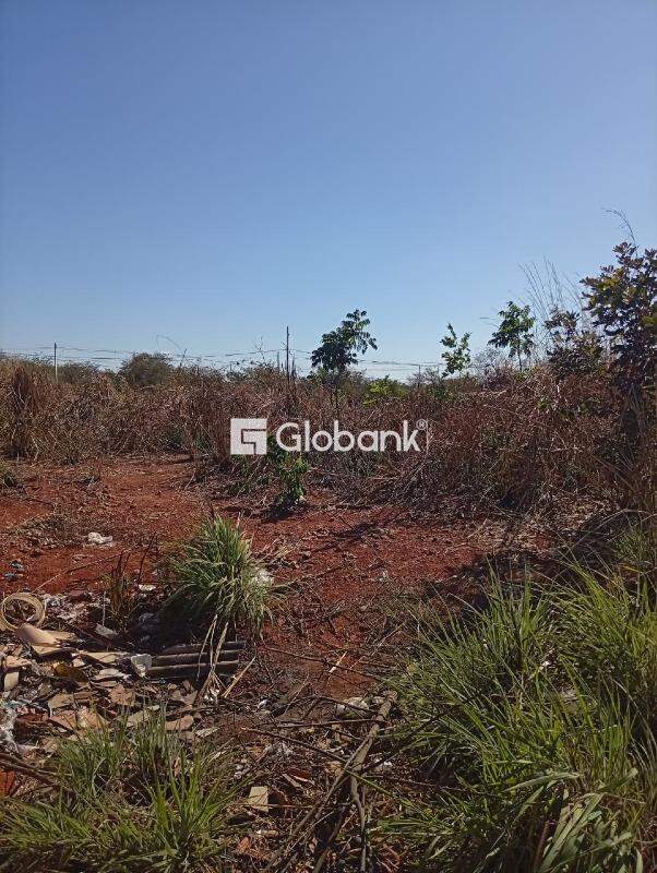 Terreno à venda Jardim Independência 200,2m² Montes Claros MG: 