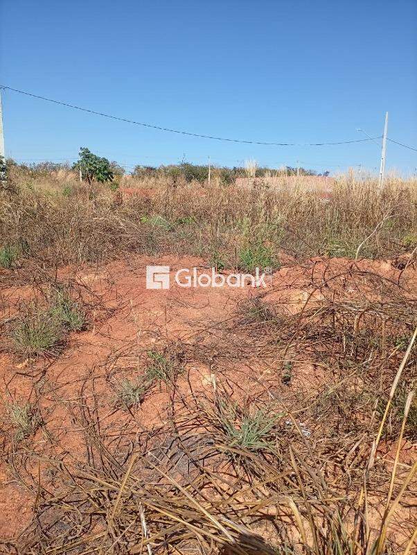 Terreno à venda Jardim Independência 200,2m² Montes Claros MG: 