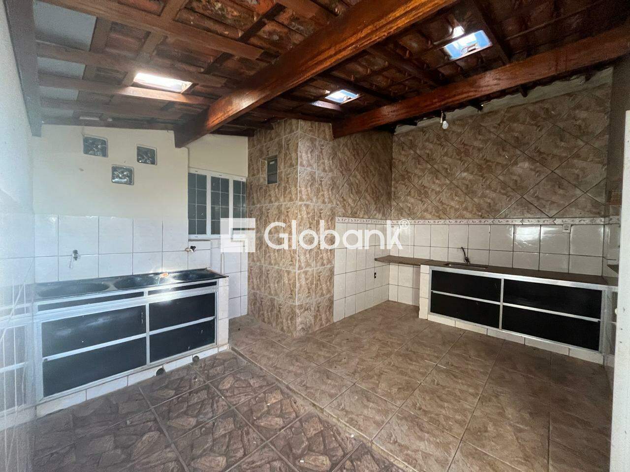 Casa 5 quartos à venda Vila Regina 360m² Montes Claros MG:
