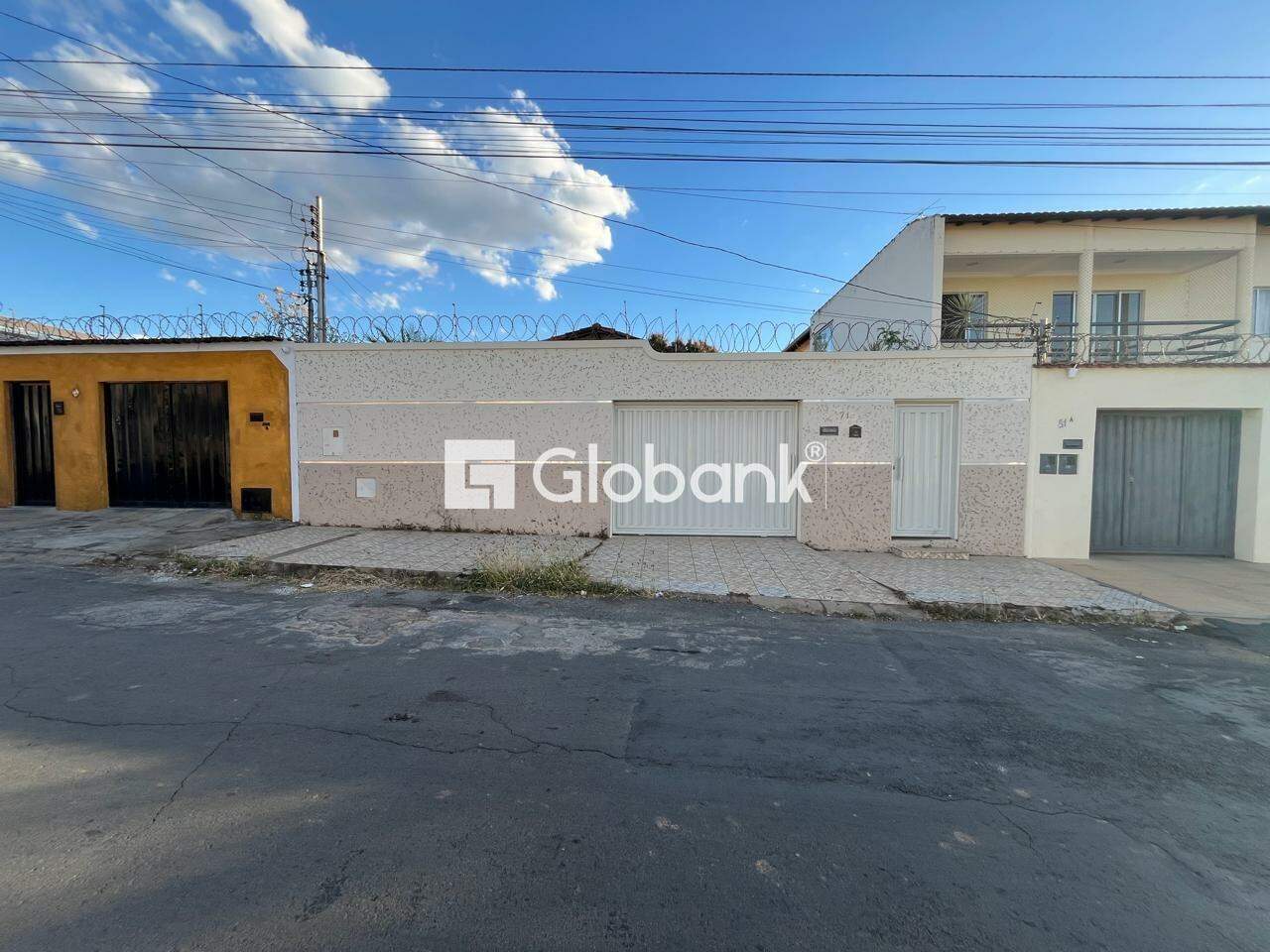 Casa 5 quartos à venda Vila Regina 360m² Montes Claros MG: 