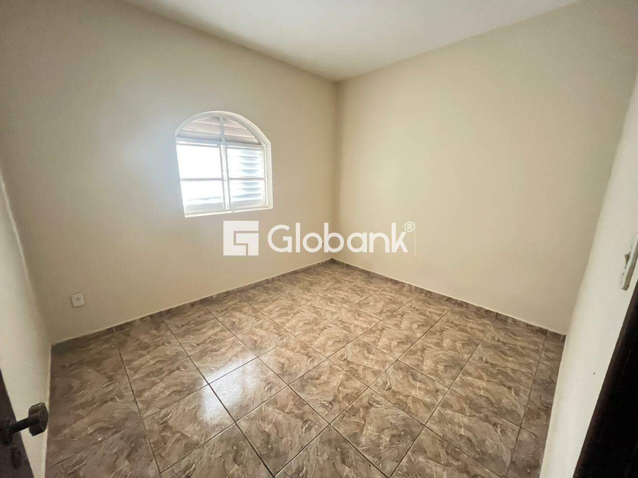 Casa 5 quartos à venda Vila Regina 360m² Montes Claros MG: