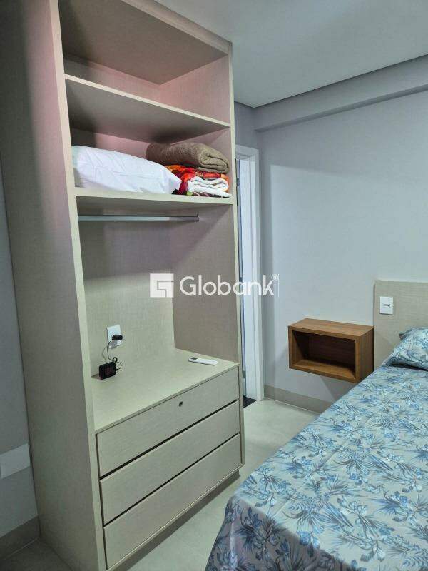 Flat 1 quarto à venda Centro 31m² Montes Claros MG: 