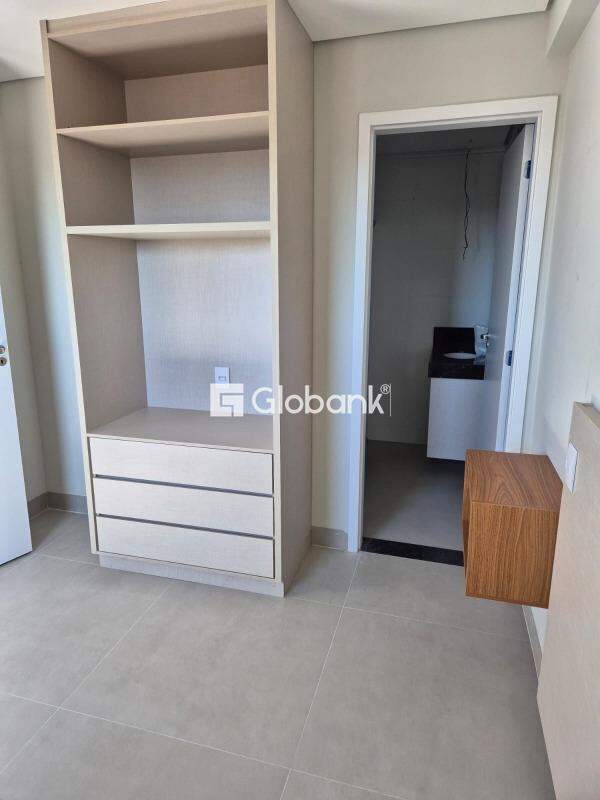 Flat 1 quarto à venda Centro 31m² Montes Claros MG: 