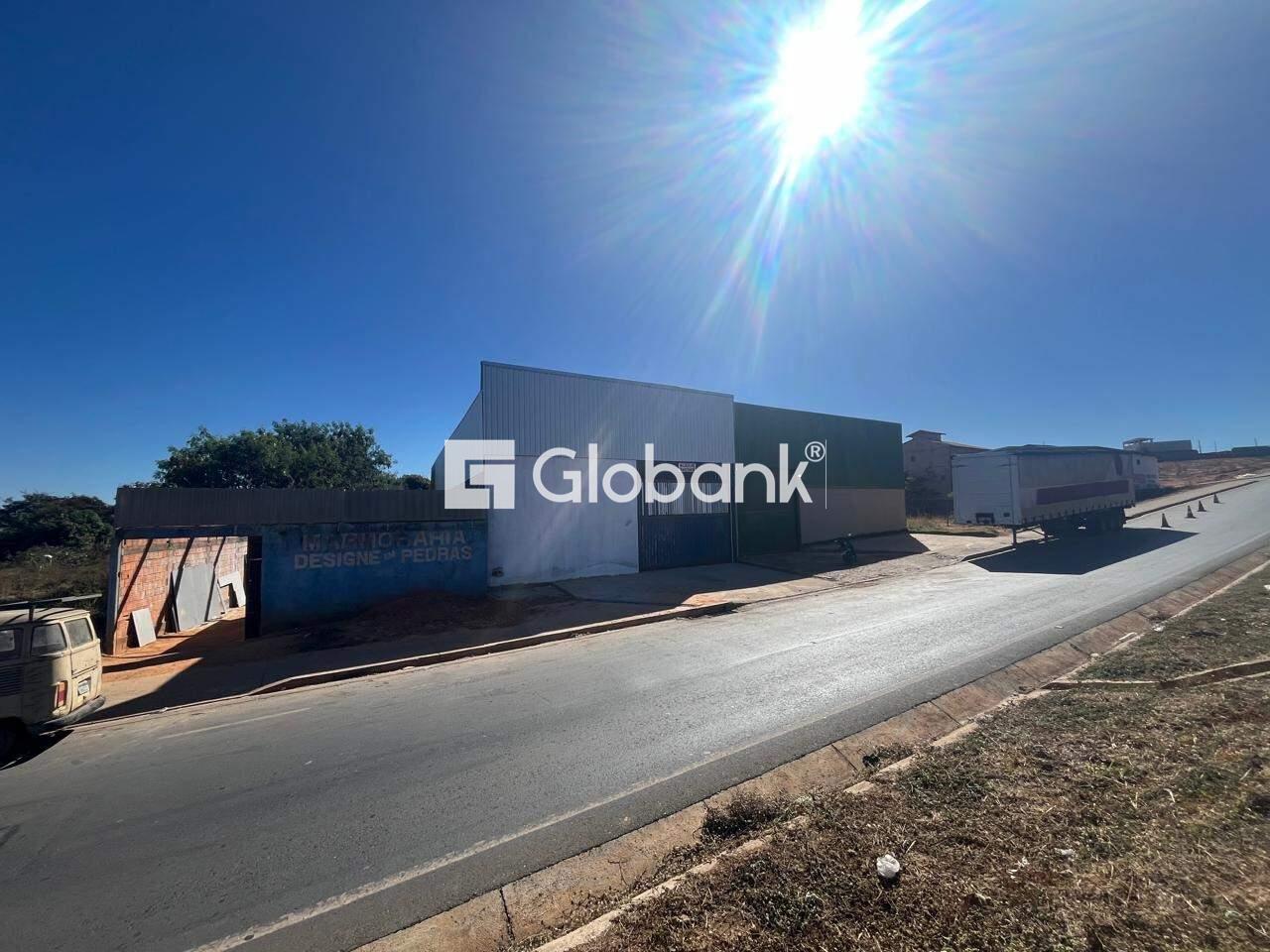 Galpão para aluguel Santa Rafaela 400m² Montes Claros MG: 