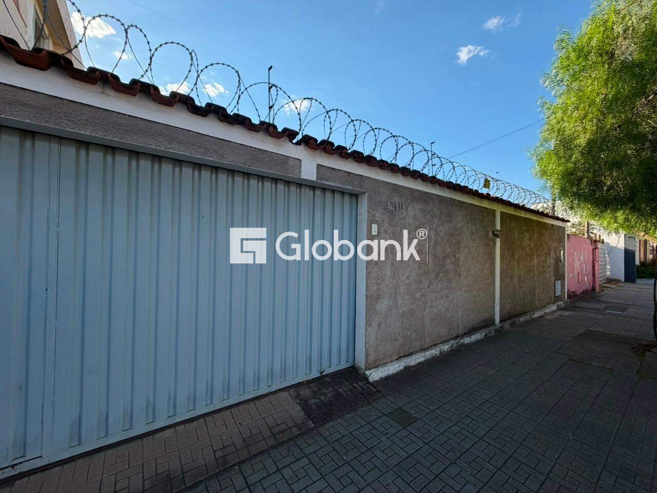 Casa 3 quartos para aluguel Jardim São Luiz 110m² Montes Claros MG: 