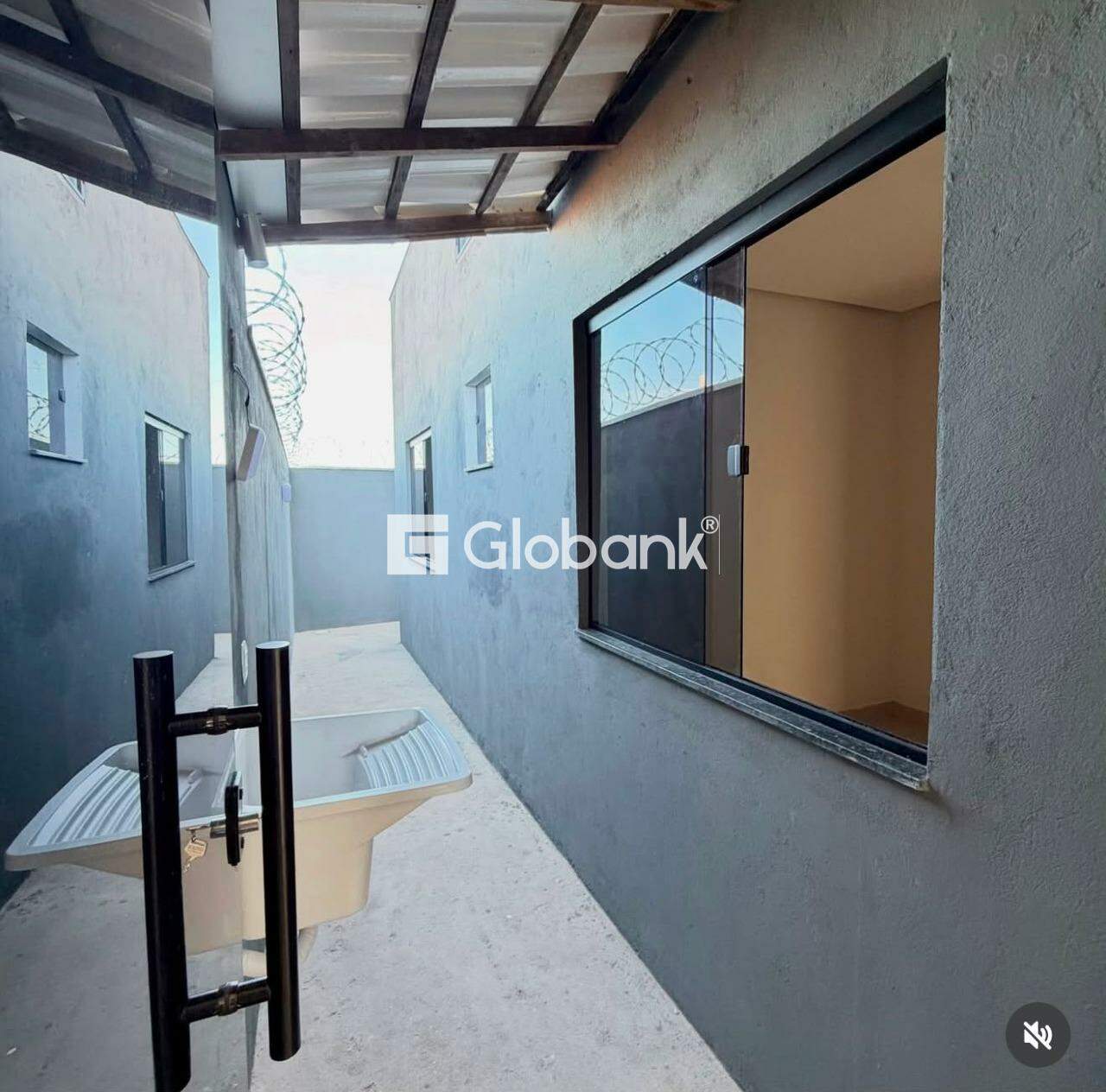 Casa 2 quartos à venda Residencial Vitoria II 50m² Montes Claros MG: 