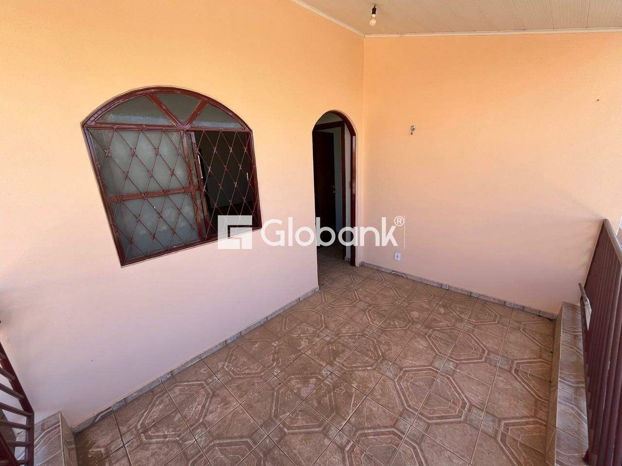 Casa 5 quartos à venda Melo 260m² Montes Claros MG: