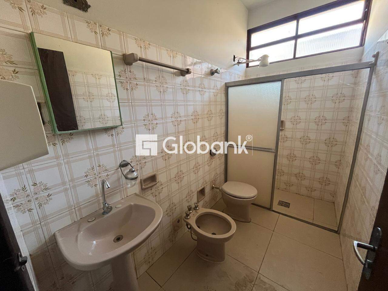Casa 5 quartos à venda Melo 260m² Montes Claros MG: