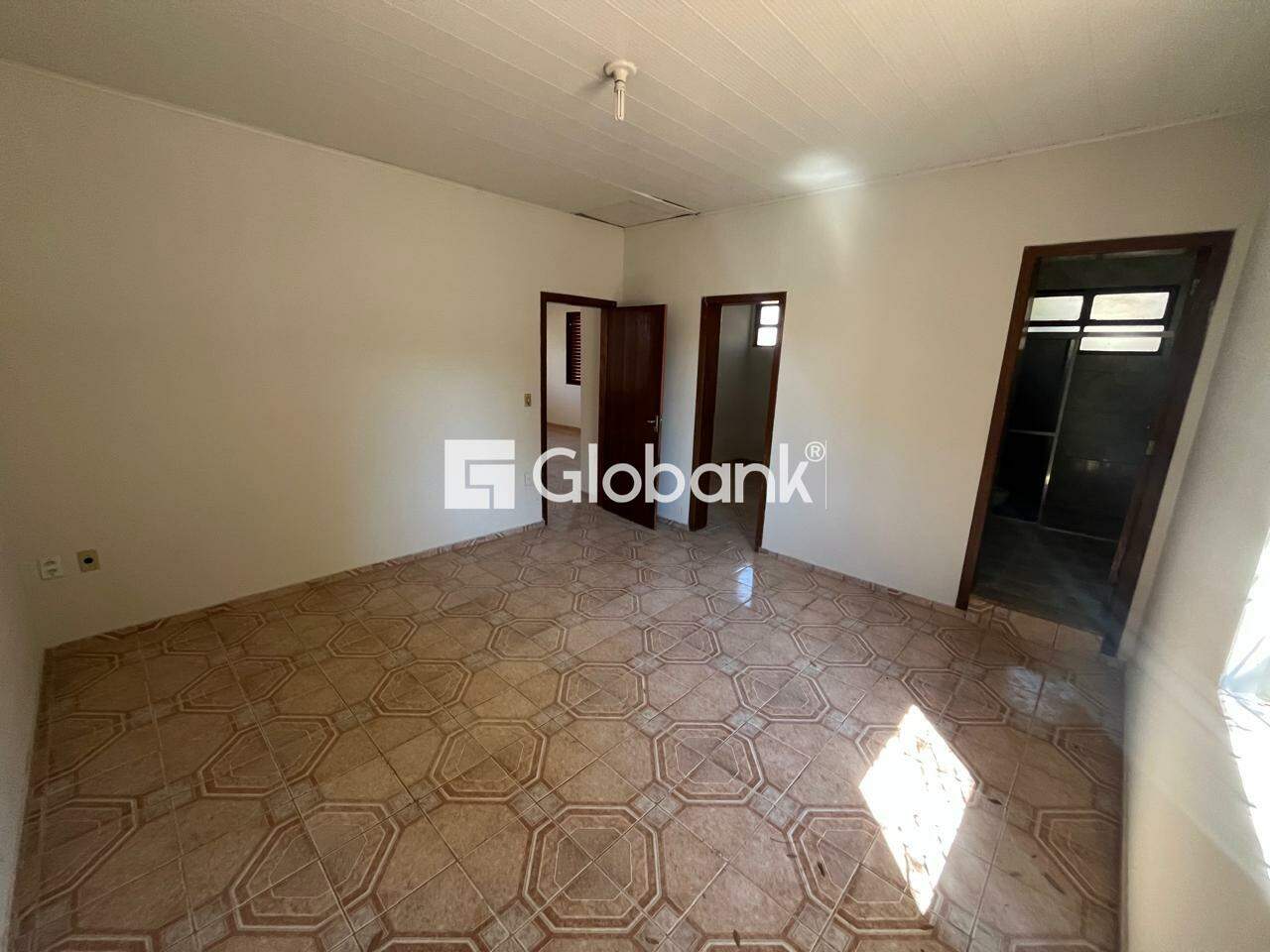 Casa 5 quartos à venda Melo 260m² Montes Claros MG: