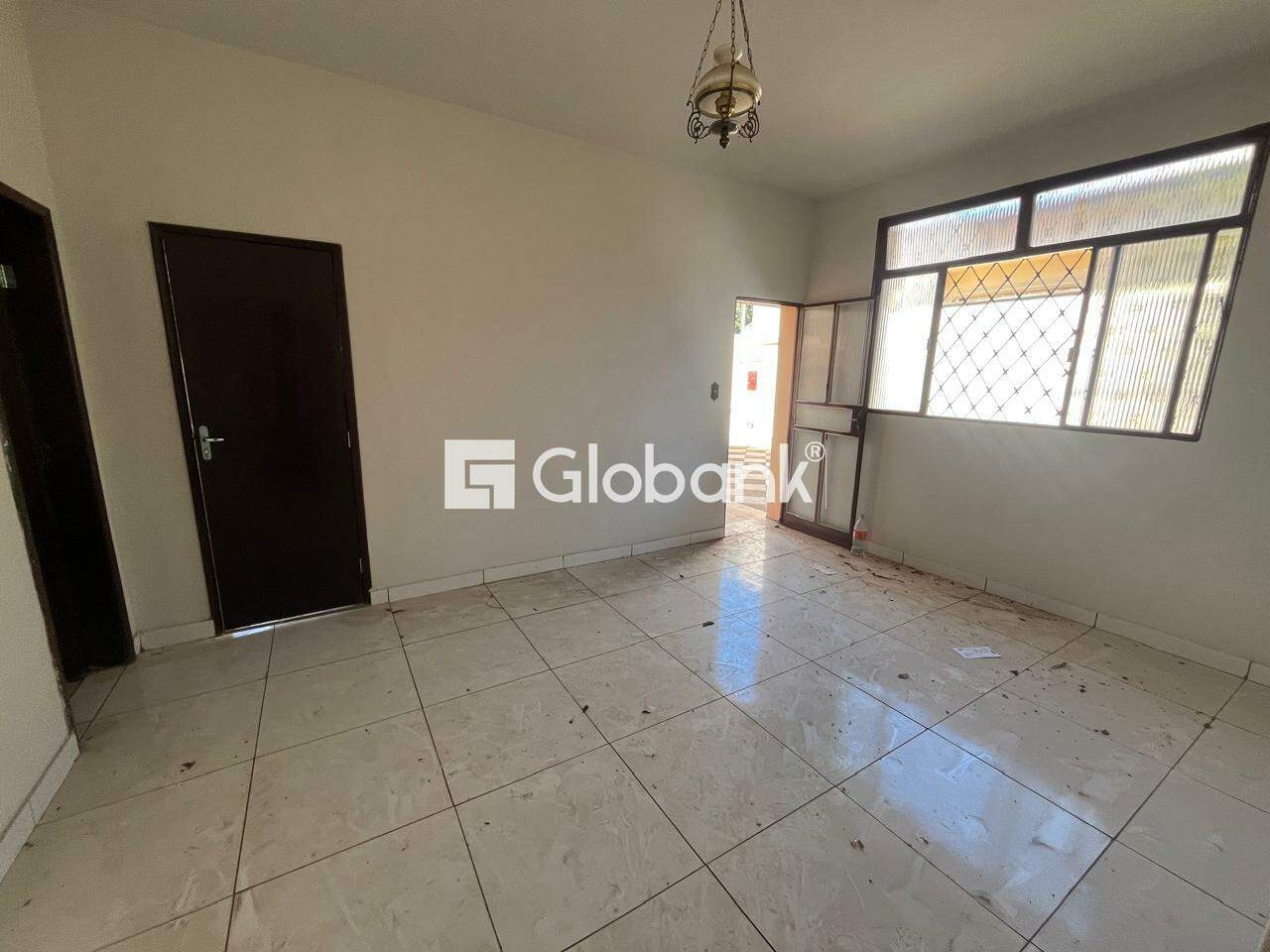Casa 5 quartos à venda Melo 260m² Montes Claros MG: 