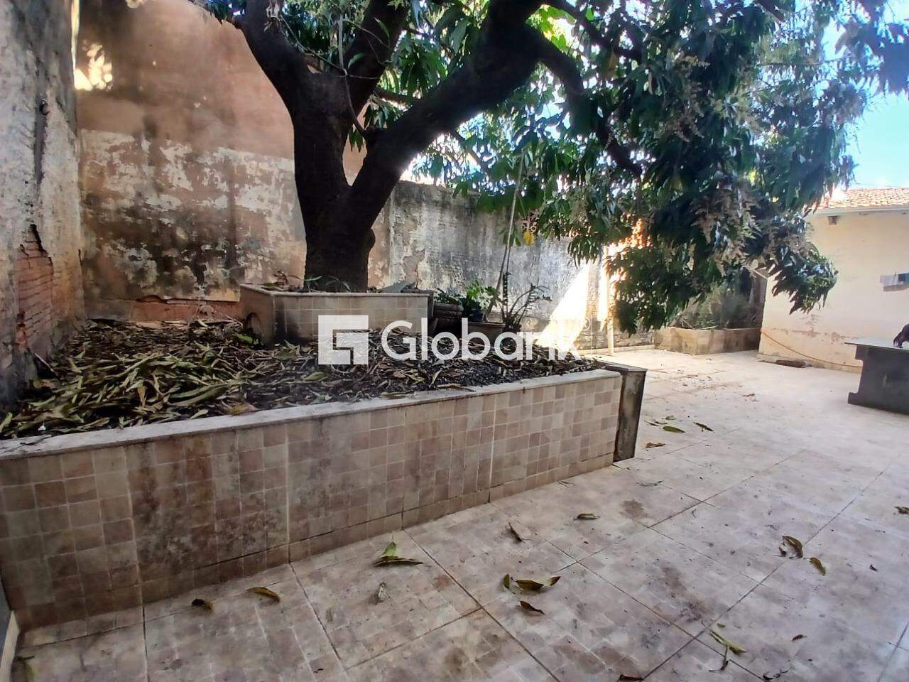 Casa 4 quartos à venda Morada do Parque 230m² Montes Claros MG: 