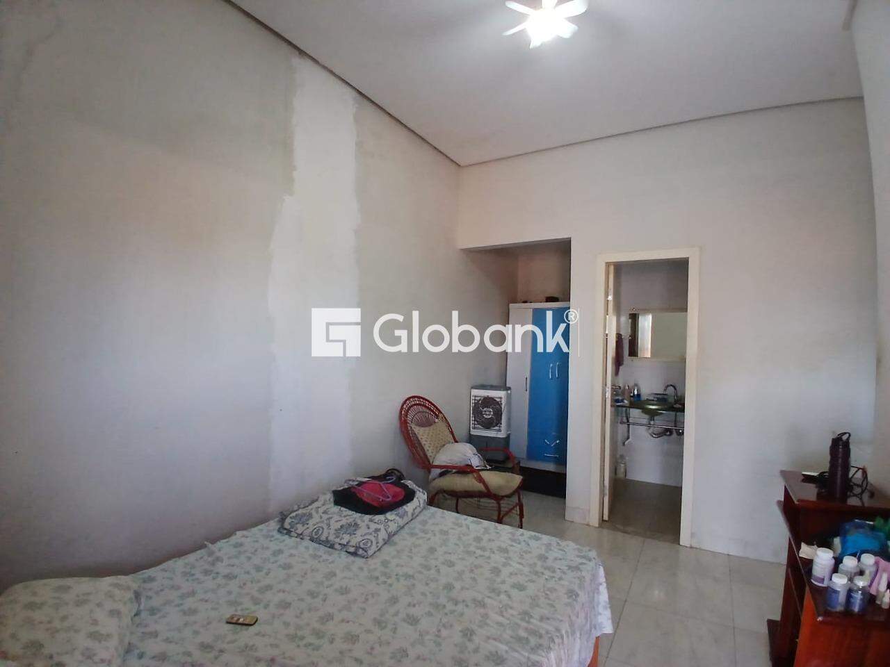 Casa 4 quartos à venda Morada do Parque 230m² Montes Claros MG: 