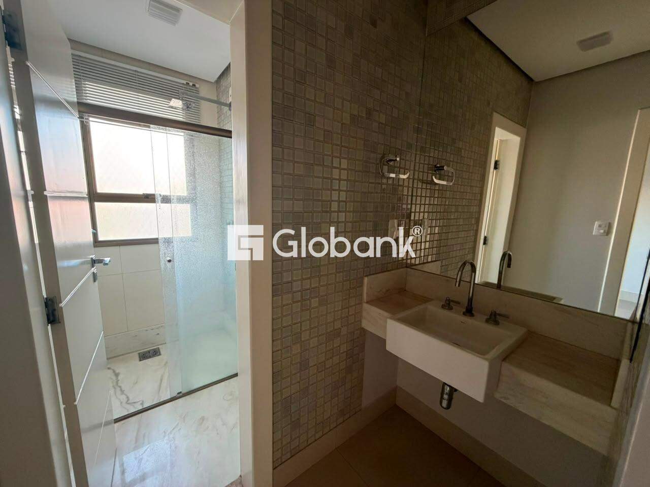 Apartamento 3 quartos para aluguel Cidade Santa Maria 120m² Montes Claros MG: 