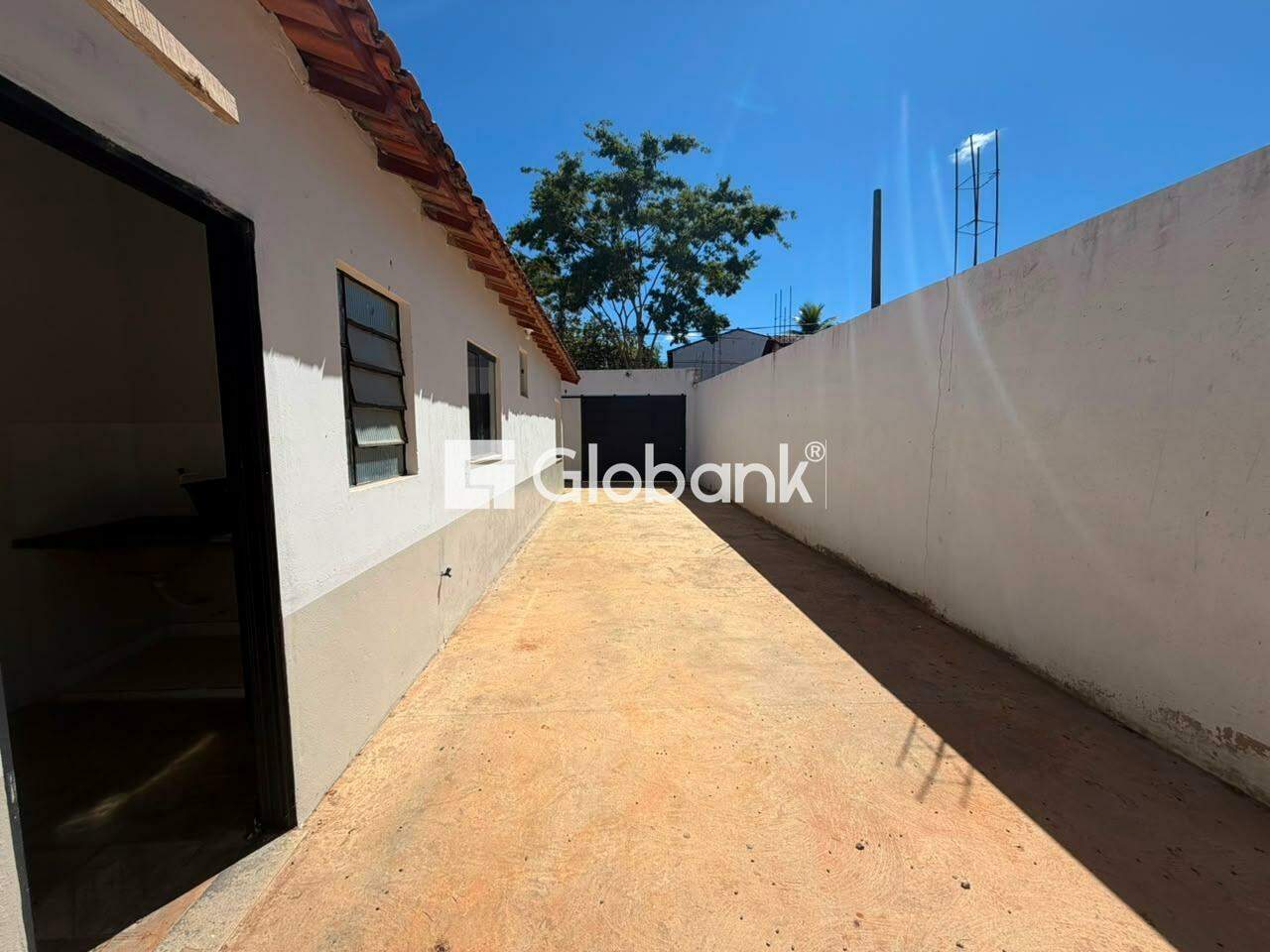 Casa 3 quartos para aluguel Santa Rita I 90m² Montes Claros MG: 