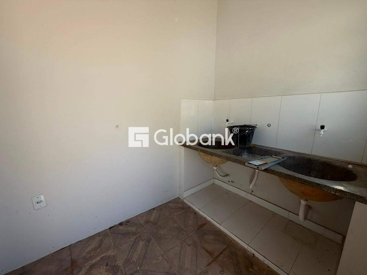 Casa 3 quartos para aluguel Santa Rita I 90m² Montes Claros MG: 