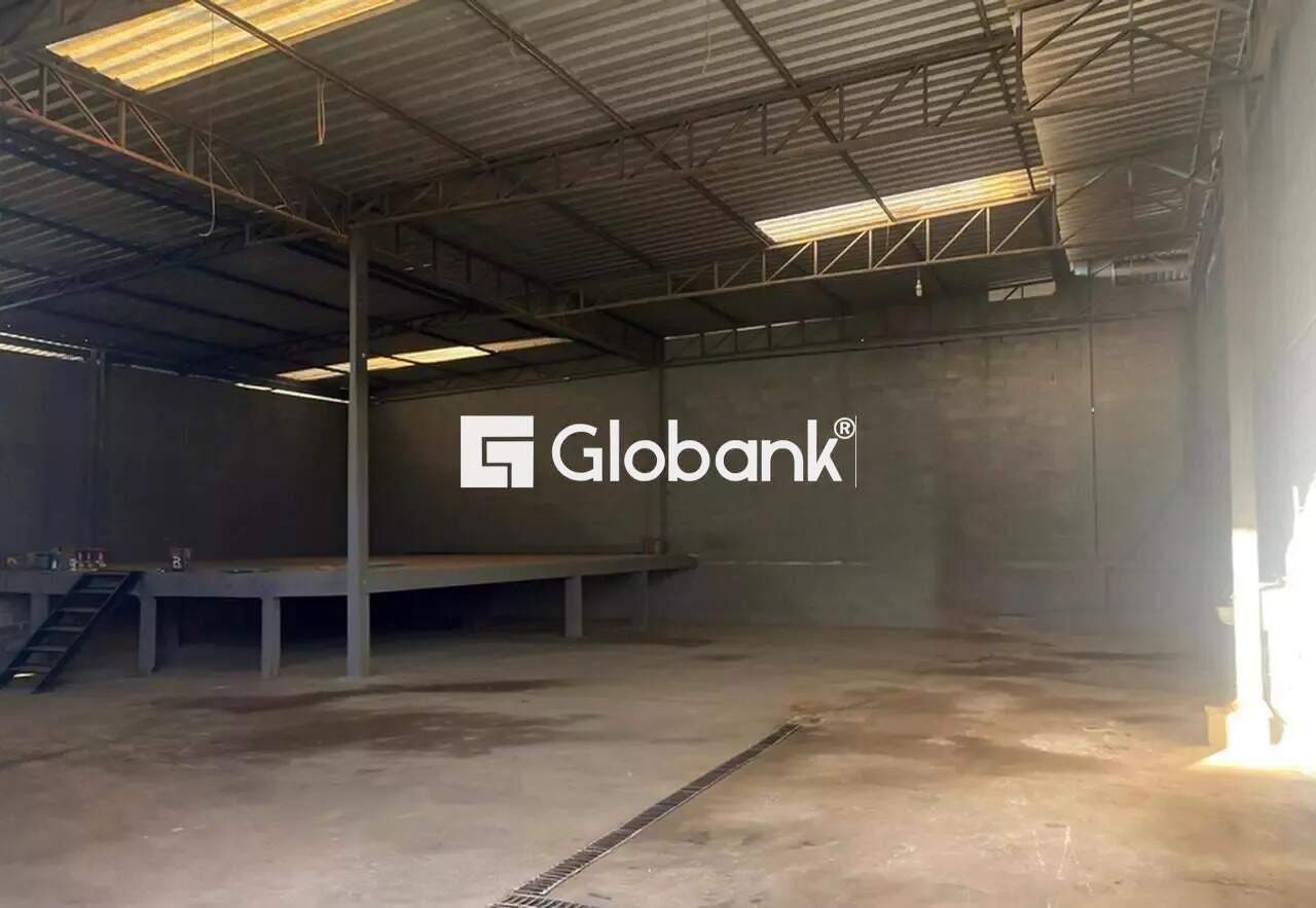Galpão à venda Alto da Boa Vista 400m² Montes Claros MG: