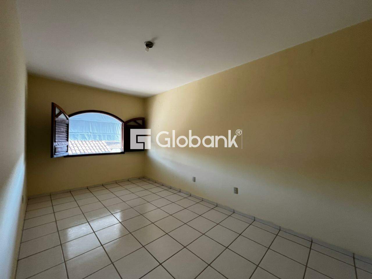 Casa 3 quartos para aluguel João Alves 120m² Montes Claros MG: 