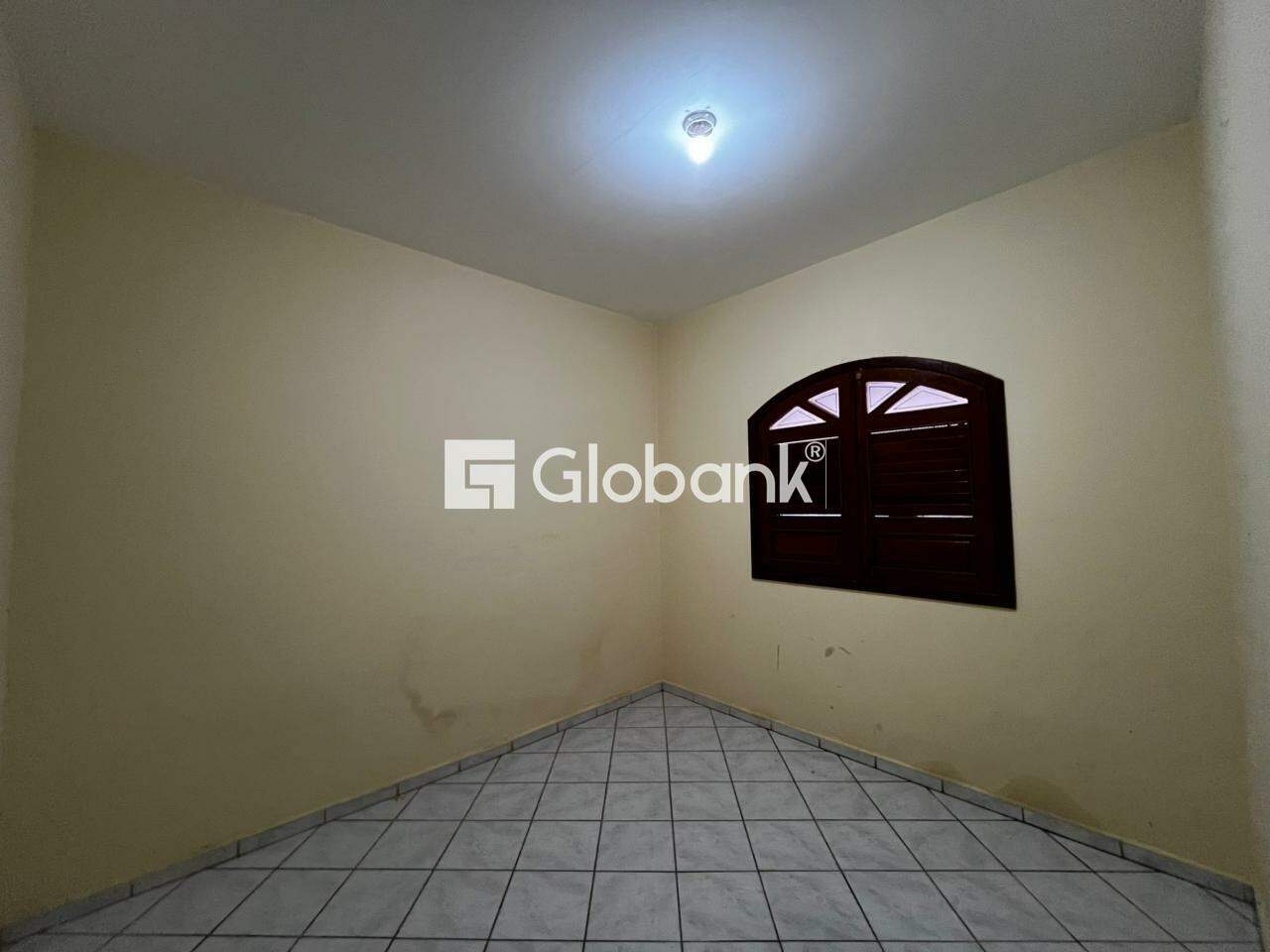 Casa 3 quartos para aluguel João Alves 120m² Montes Claros MG: 