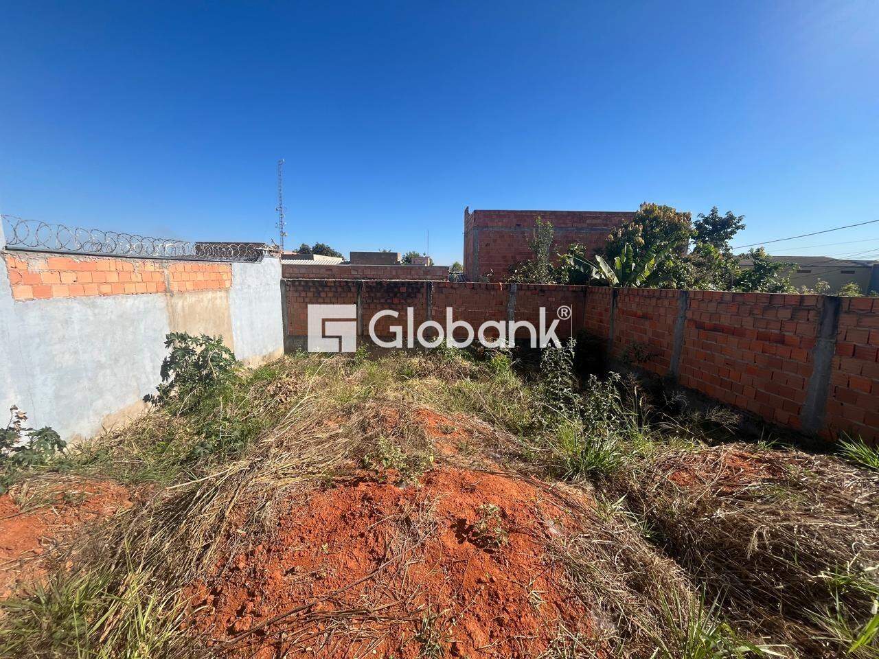 Terreno para aluguel Santa Rafaela 270m² Montes Claros MG: 