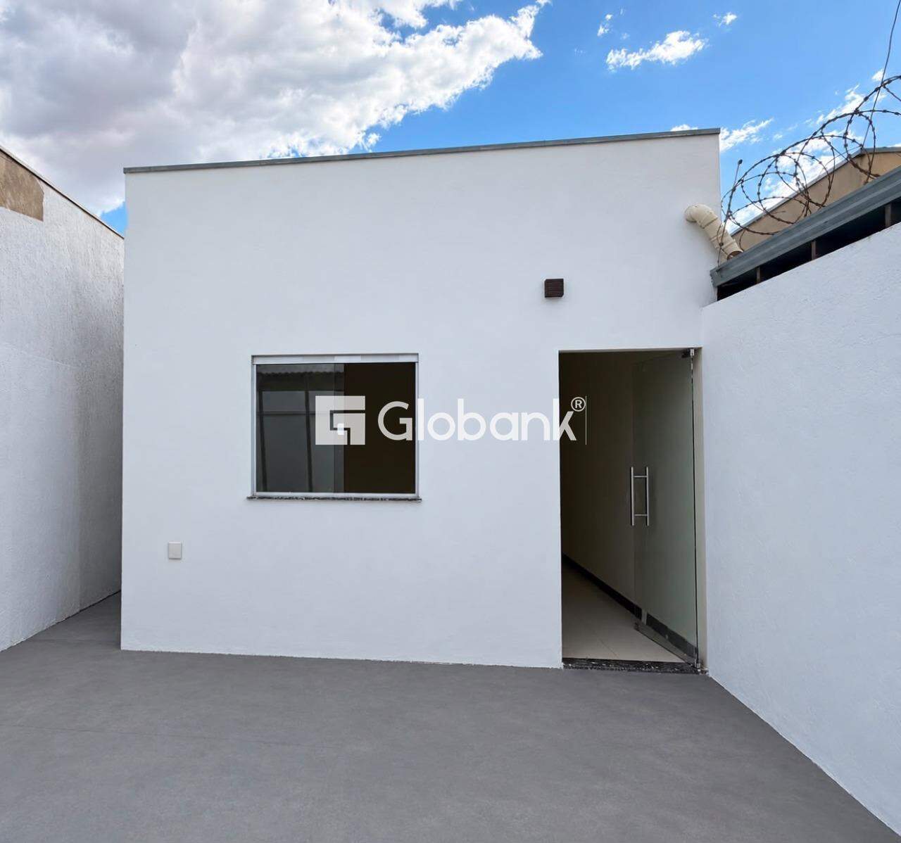 Casa 2 quartos à venda Independência 60m² Montes Claros MG: 