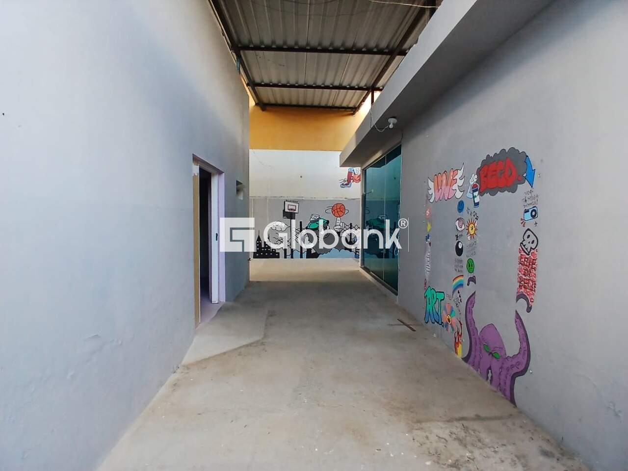 Casa comercial 10 quartos para aluguel Vila Exposição 400m² Montes Claros MG: