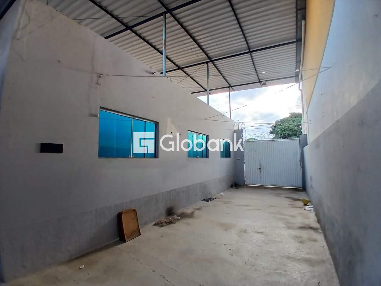 Casa comercial 10 quartos para aluguel Vila Exposição 400m² Montes Claros MG: