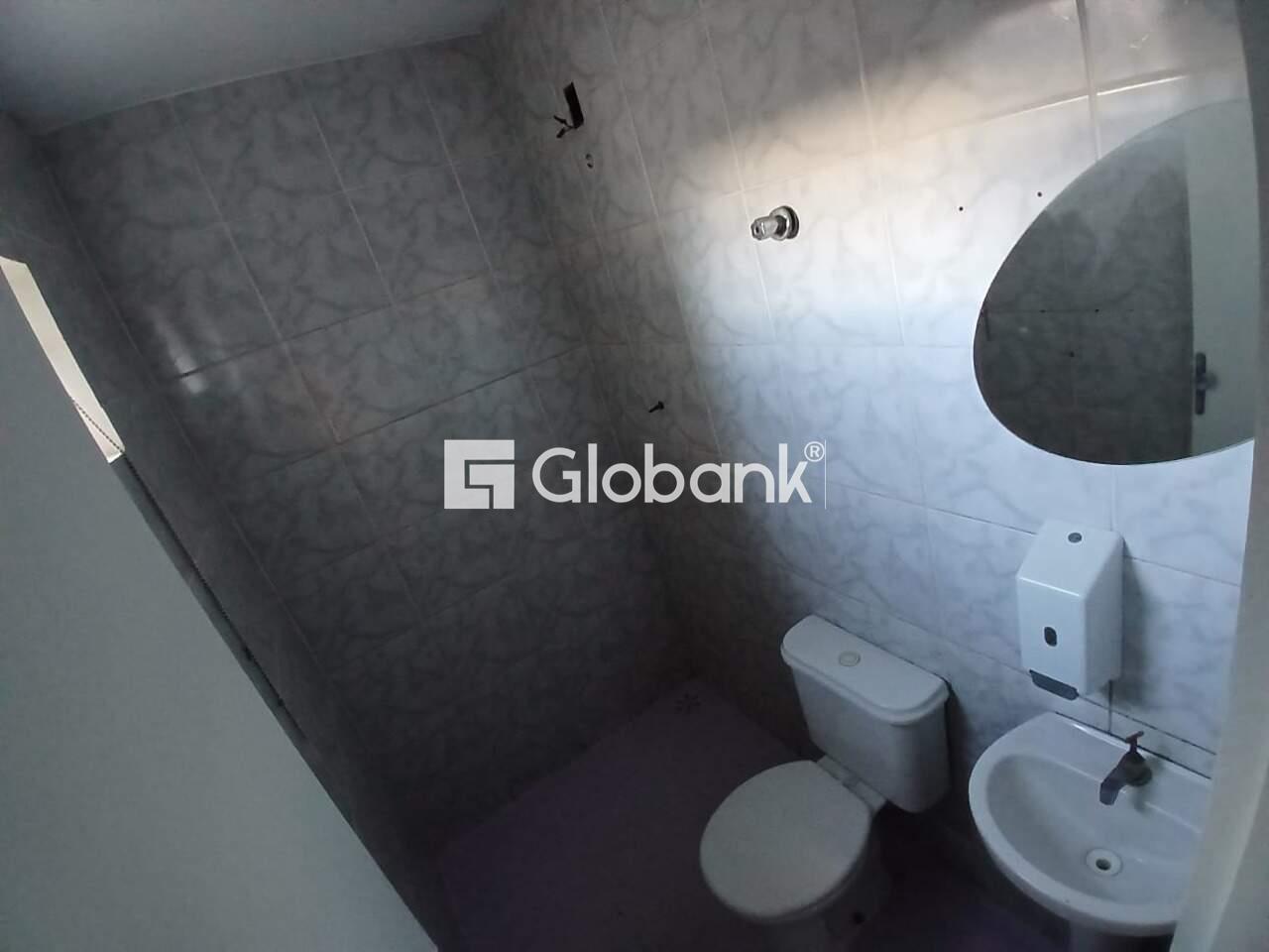Casa comercial 10 quartos para aluguel Vila Exposição 400m² Montes Claros MG: 