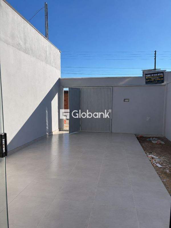 Casa 2 quartos à venda Vila Sion 50m² Montes Claros MG: 