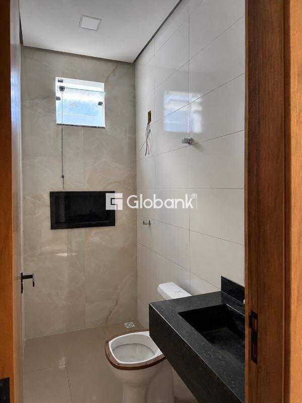 Casa 2 quartos à venda Vila Sion 50m² Montes Claros MG: 