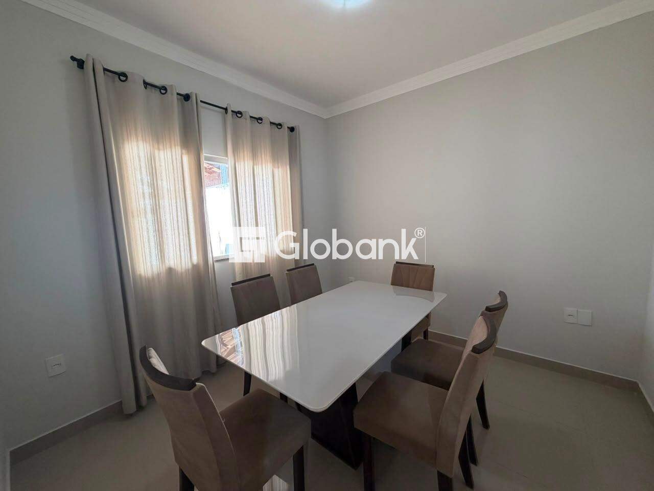 Casa 3 quartos para aluguel Jardim Primavera 110m² Montes Claros MG: