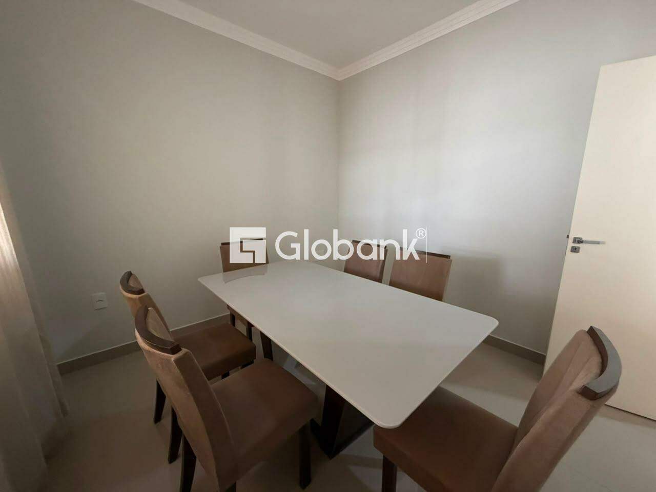 Casa 3 quartos para aluguel Jardim Primavera 110m² Montes Claros MG: