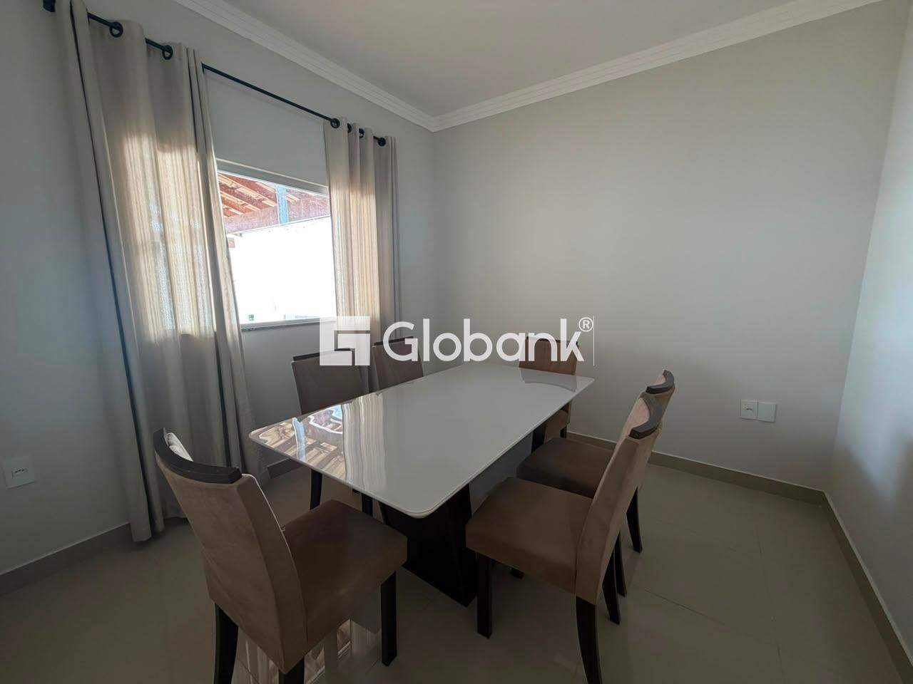 Casa 3 quartos para aluguel Jardim Primavera 110m² Montes Claros MG:
