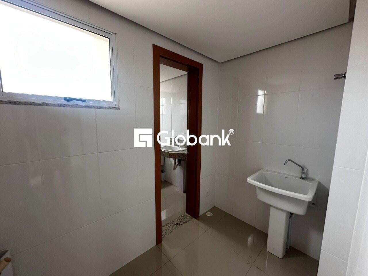 Apartamento 2 quartos para aluguel São José 80m² Montes Claros MG: