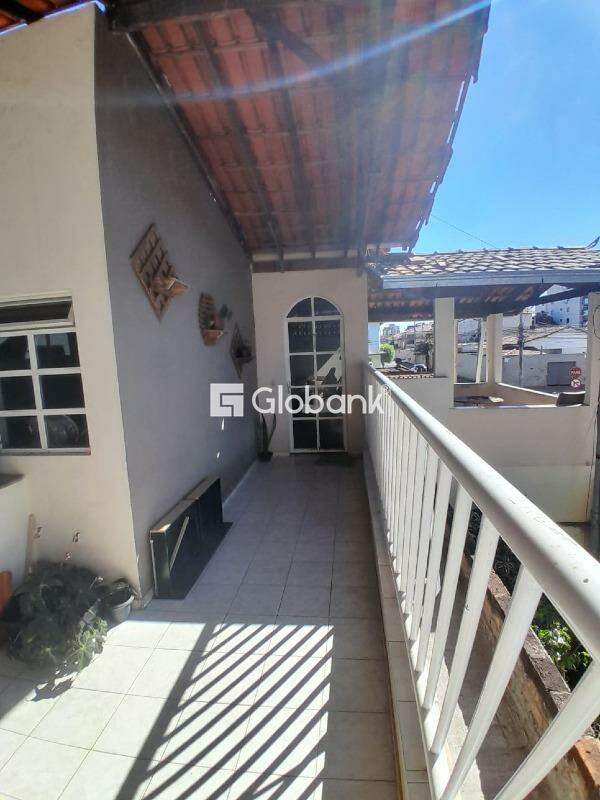 Apartamento 3 quartos à venda Cândida Câmara 80m² Montes Claros MG: 