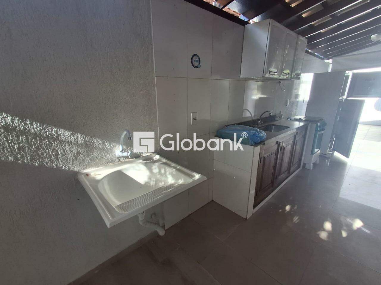 Casa 1 quarto para aluguel Todos os Santos 150m² Montes Claros MG: 