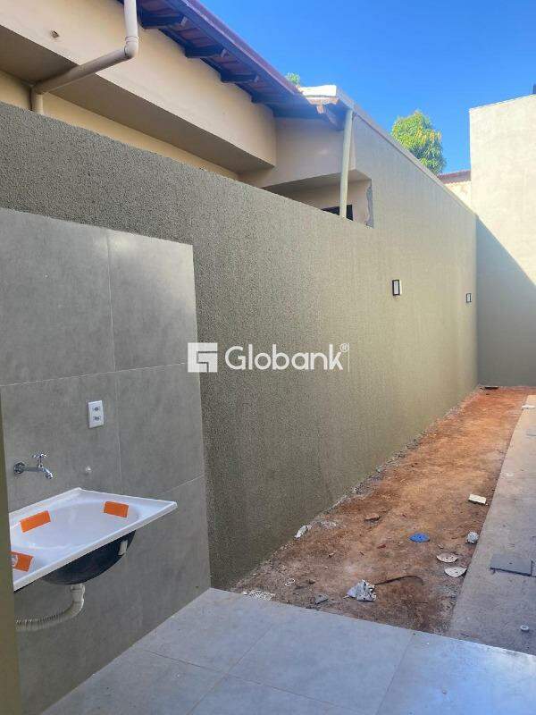 Casa 3 quartos à venda Nossa Senhora de Fátima 80,45m² Montes Claros MG: