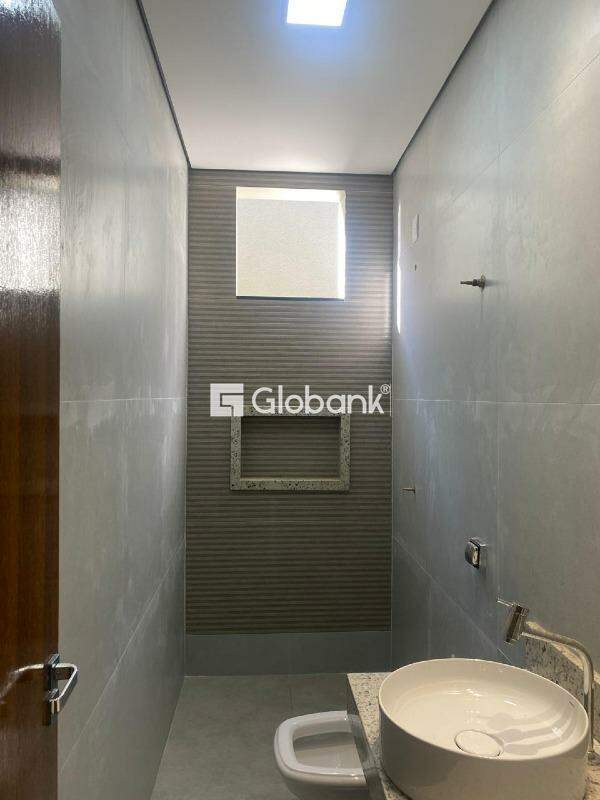 Casa 3 quartos à venda Nossa Senhora de Fátima 80,45m² Montes Claros MG: