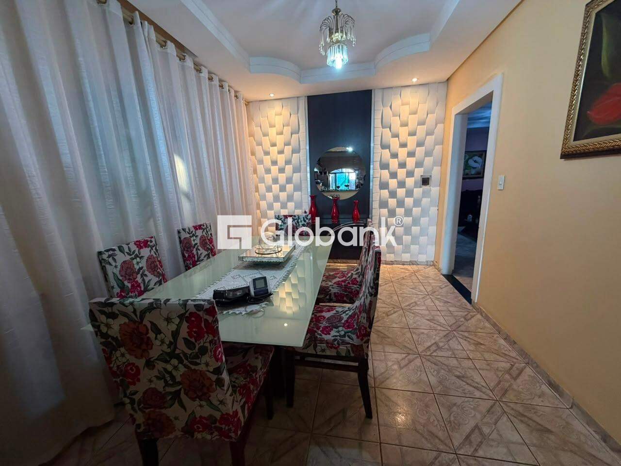 Casa 3 quartos para aluguel Renascença 110m² Montes Claros MG: 
