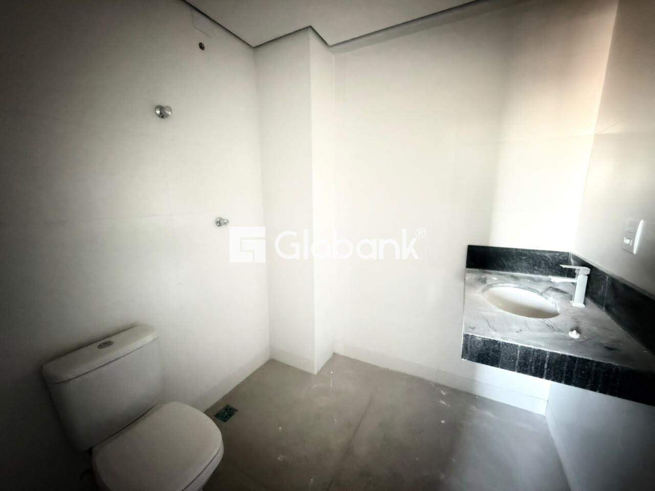 Flat 1 quarto à venda Centro 44,37m² Montes Claros MG: 