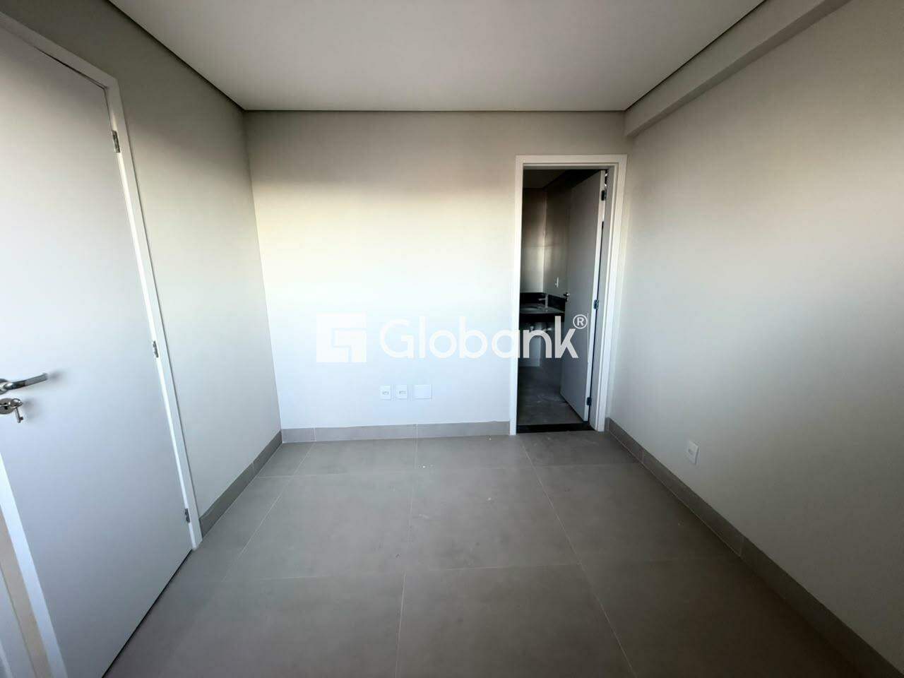 Flat 1 quarto à venda Centro 44,37m² Montes Claros MG: 